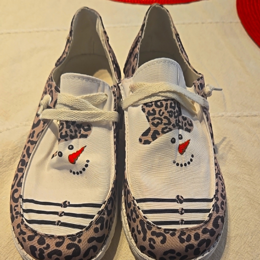 Leopard Print Snowman Canvas Shoes